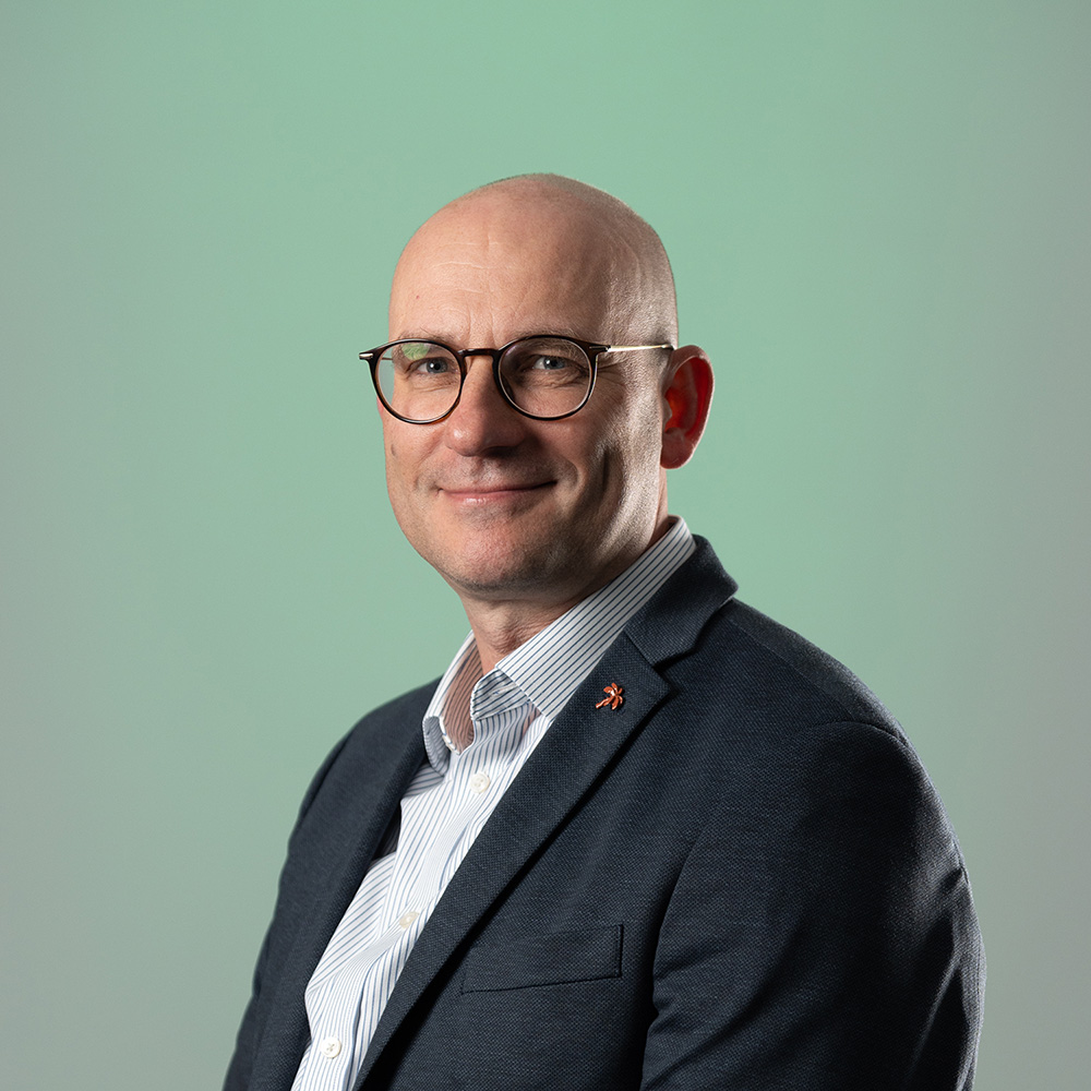 Mr Jens Eberhardt